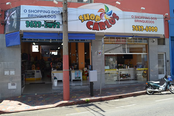 Shop Carlos